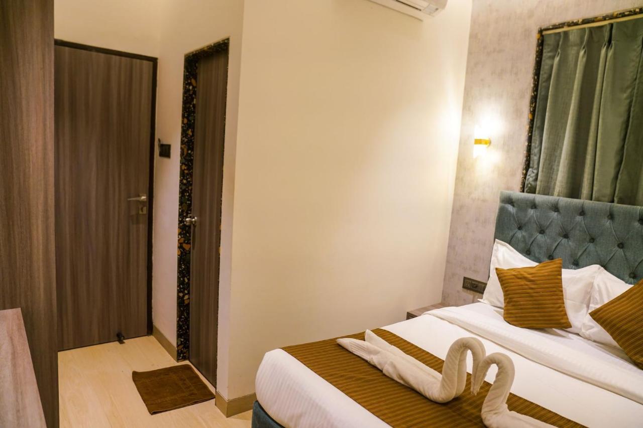 Hotel Lime Wood Mumbai Exteriör bild