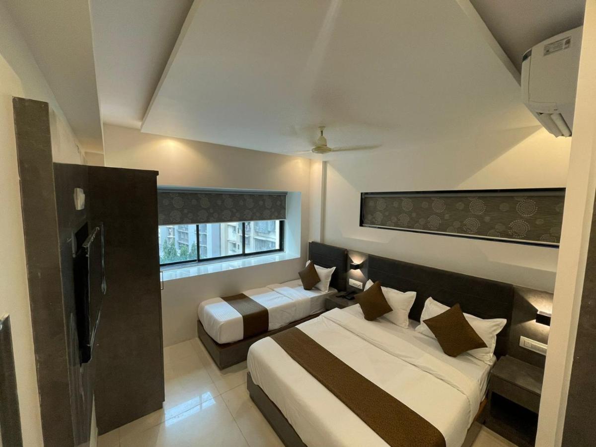 Hotel Lime Wood Mumbai Exteriör bild